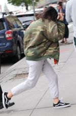 KIM KARDASHIAN Running in Her Apartment in New York 05/01/2017