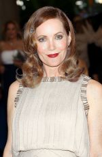 LESLIE MANN at 2017 MET Gala in New York 05/01/2017