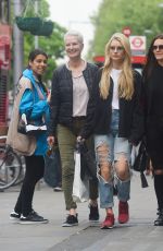 LOTTIE MOSS Shopping on Kings Road in London 05/11/2017
