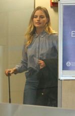 MARGOT ROBBIE at Los Angeles International Airport 05/18/2017