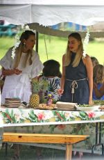 MARGOT ROBBIE Out in Kaui 05/08/2017