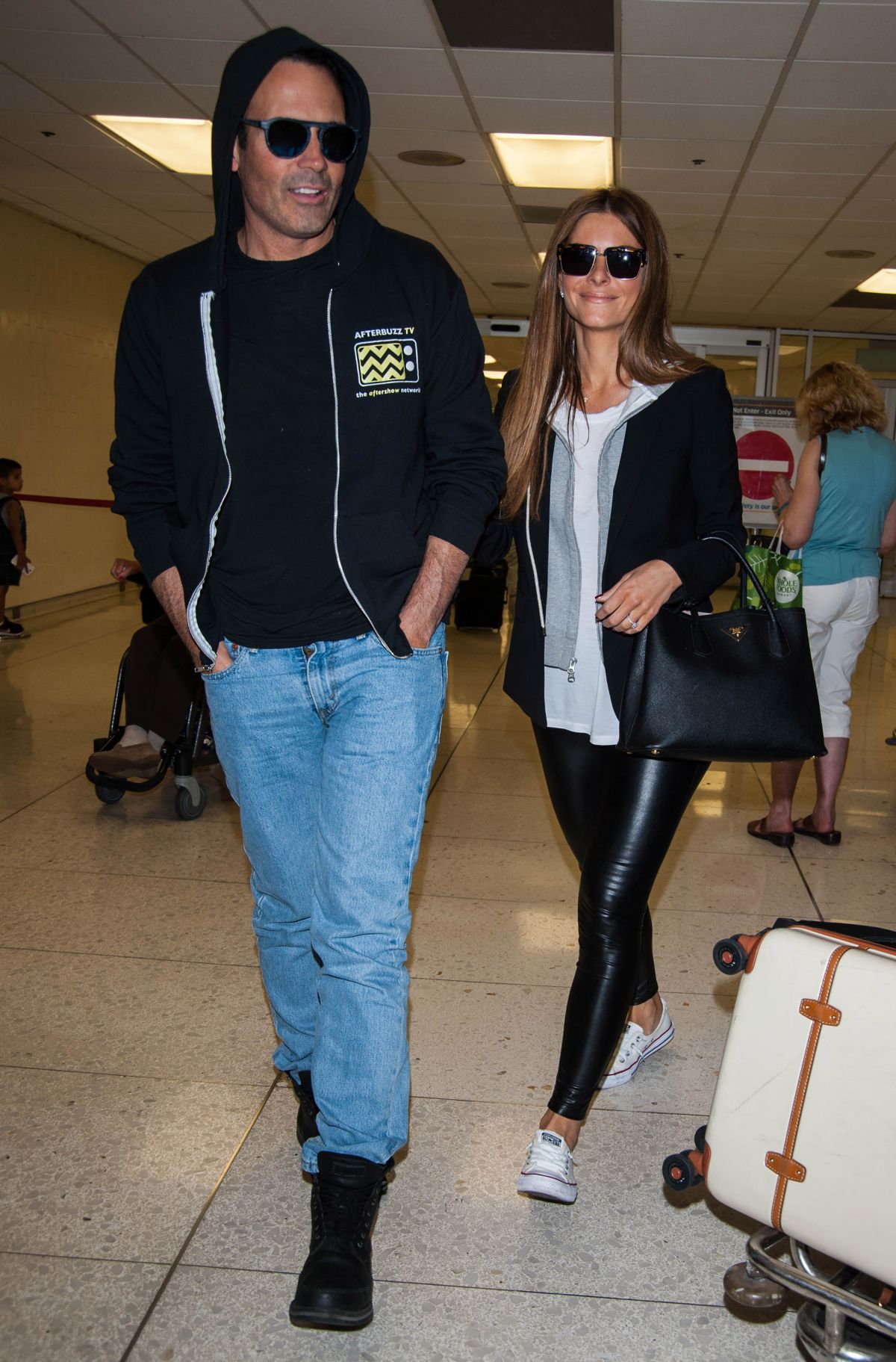 MARIA MENOUNOS at Los Angeles International Airport 05/21/2017 MARIA MENOUNOS at Los Angeles International Airport 05/21/2017