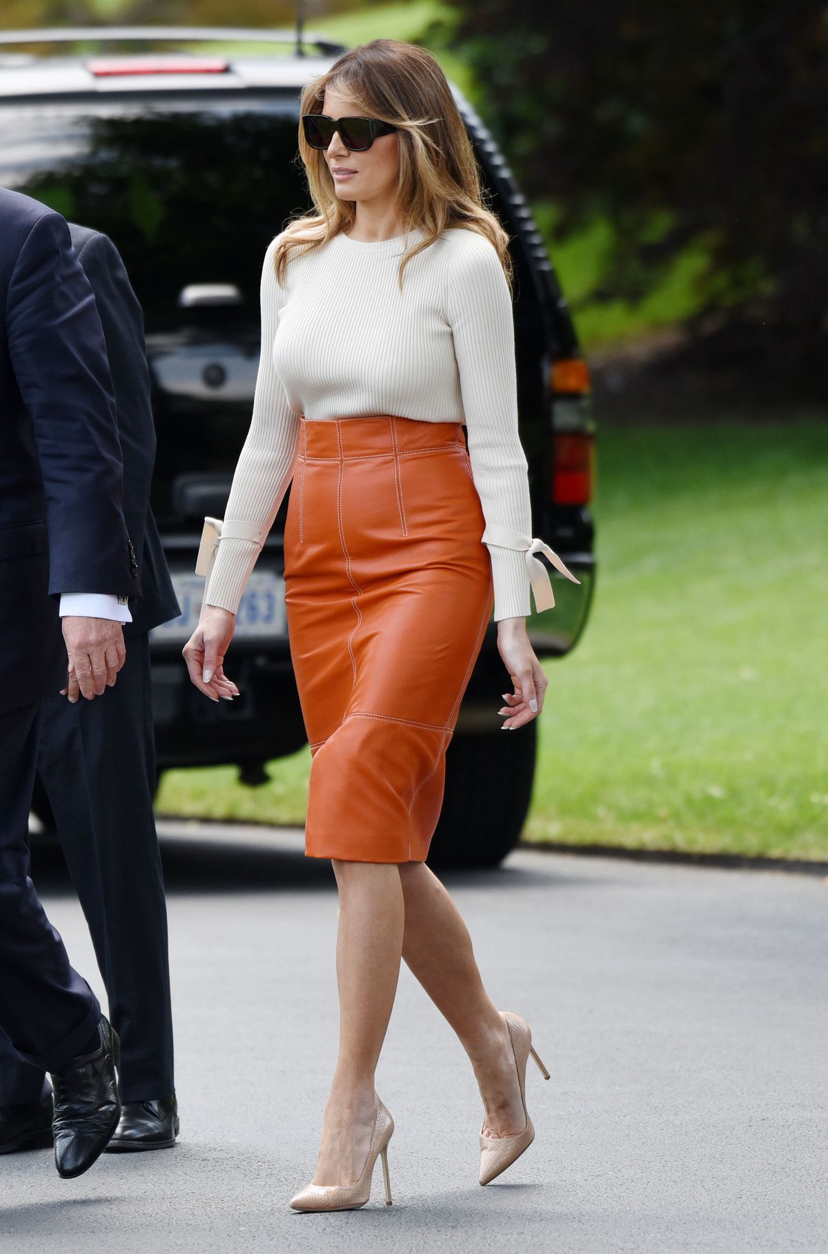 MELANIA TRUMP Departing White House in Washington 05/19/2017 – HawtCelebs