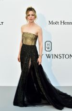 MELISSA GEORGE at Amfar
