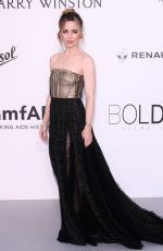 MELISSA GEORGE at Amfar