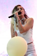 MILEY CYRUS Performs at 102.7 Kiis FM