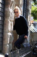 NICOLE KIDMAN Arrives at Her Mother