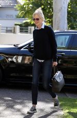 NICOLE KIDMAN Arrives at Her Mother