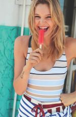 PAIGE REIFLER in Elle Magazine. Italy June 2017