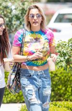 PARIS JACKSON Leaves Sunlife Organics in Calabasas 05/16/2017