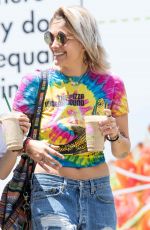 PARIS JACKSON Leaves Sunlife Organics in Calabasas 05/16/2017