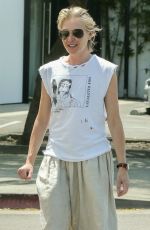 PORTIA SE ROSSI Out for Lunch in Los Angeles 05/02/2017