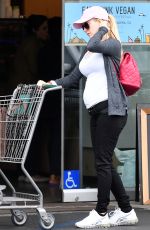 Pregnant HEIDI MONTAG Shopping for Groceries at Erewhon Natural Foods in Venice 05/27/2017