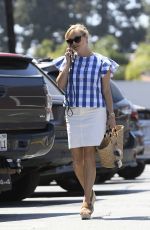 REESE WITHERSPOON Heading to a Meeting in Los Angeles 05/22/2017