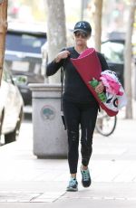 REESE WITHERSPOON Leaves Pilates Class in Los Angeles 05/15/2017