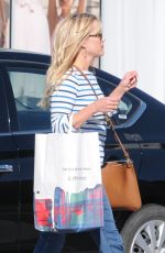 REESE WITHERSPOON Shopping at Club Monaco Beverly Drive in Beverly Hills 05/23/2017