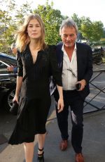 ROSAMUND PIKE Arrives at Le Quotidien TV Show in Paris 05/09/2017
