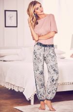 ROSIE HUNTINGTON-WHITELEY - Marks & Spencer Rosie for Autograph 