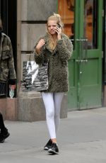 TAYLOR HILL and DAPHNE GROENEVELD Leaves a Gym in New York 05/08/2017