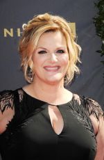 TRISHA YEARWOOD at 44th Annual Daytime Emmy Awards in Los Angles 04/30/2017