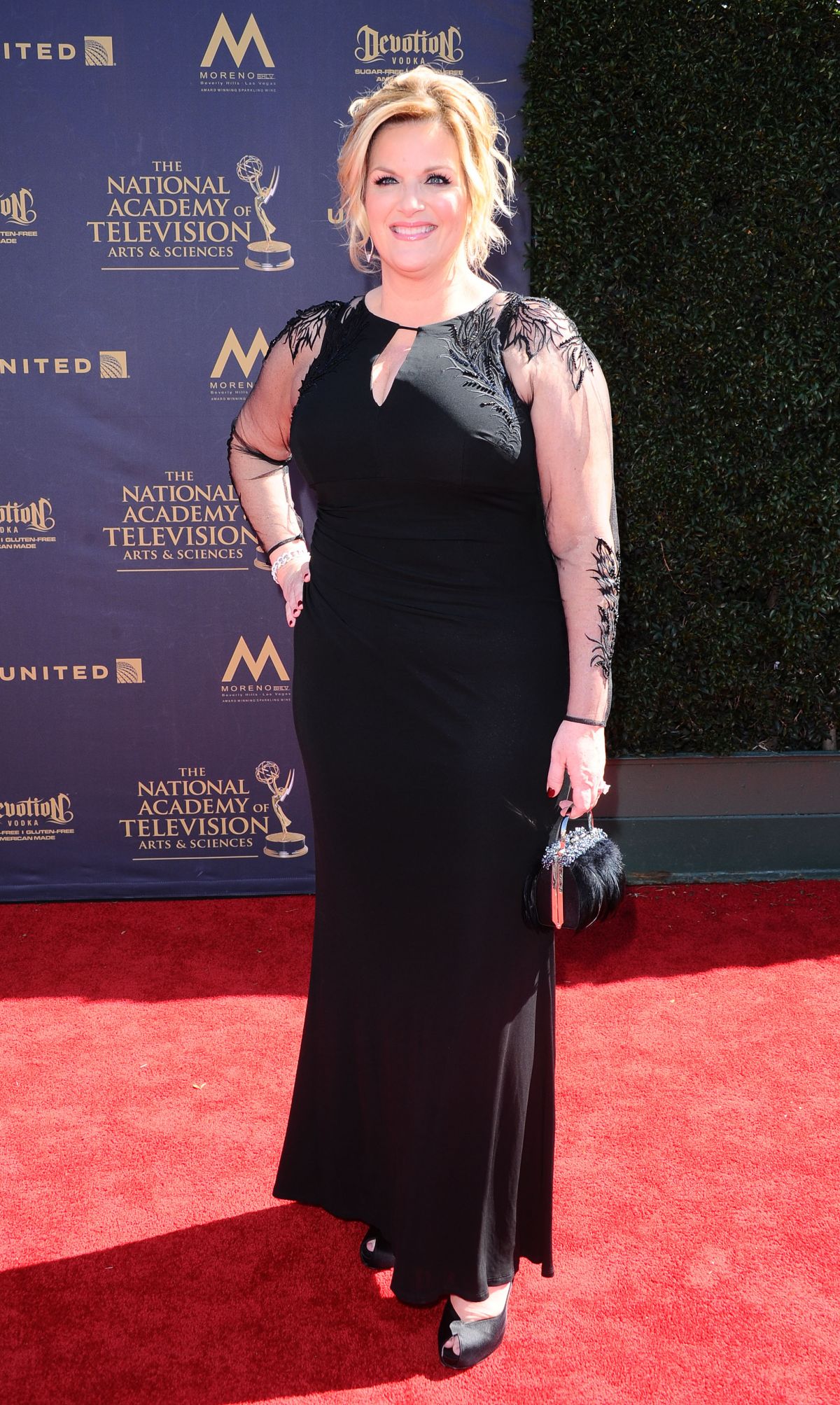 TRISHA YEARWOOD at 44th Annual Daytime Emmy Awards in Los Angles 04/30/2017...