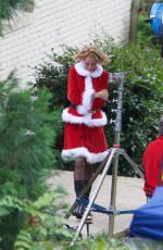 UMA THURMAN in a Santa Suit on the Set War With Grandpa in Atlanta 05/05/2017