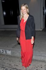 AMY SMART Leaves Craig