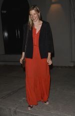 AMY SMART Leaves Craig