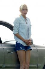 ANNA FARIS on the Set of Overboard in Vancouver 06/05/2017
