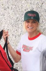 ANNA FARIS on the Set of Overboard in Vancouver 06/08/2017