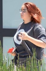 ARIEL WINTER Checking Out Available Properties in Beverly Hills 06/18/2017