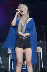 BROOKE EDEN Performs at 2017 CMA Music Festival Nightly Concert in Nashville 06/09/2017