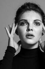 CAMREN BICONDOVA on the Set of a Photoshoot, June 2017