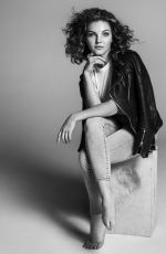 CAMREN BICONDOVA on the Set of a Photoshoot, June 2017