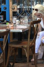 COURTNEY STODDEN Out for Lunch at Little Next Door in West Hollywood 06/21/2017