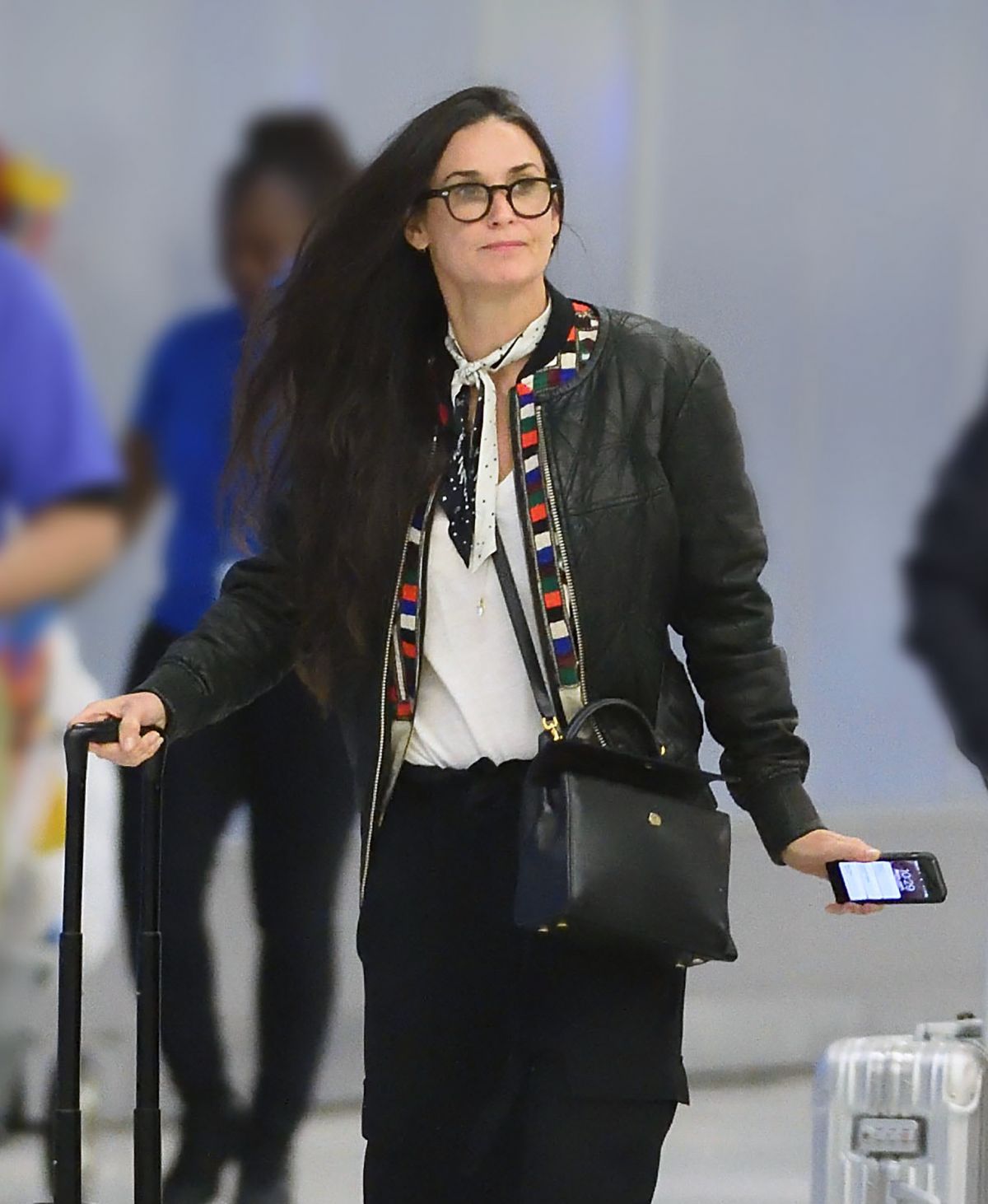 DEMI MOORE at JFK Airport in New York 06/10/2017 DEMI MOORE at JFK Airport in New York 06/10/2017