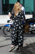 FEARNE COTTON Arrives at BBC Radio 2 Studios in London 06/01/2017
