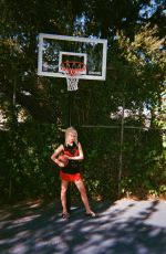 GRACE MCKAGAN for Galore Magazine, June 2017