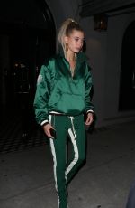 HAILEY BALDWIN Leaves Craig