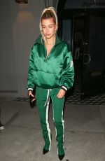 HAILEY BALDWIN Leaves Craig