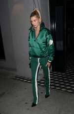 HAILEY BALDWIN Leaves Craig