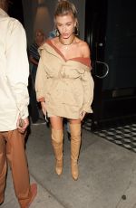 HAILEY BALDWIN Leaves Craig