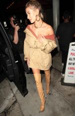 HAILEY BALDWIN Leaves Craig