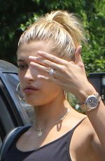 HAILEY BALDWIN Leaves Kendall Jenner
