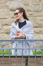 JENNIFER GARNER Leaves a Church in Pacific Palisades 06/04/2017