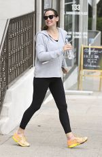 JENNIFER GARNER Leaves a Gym in Brentwood 05/31/2017