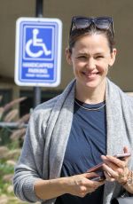 JENNIFER GARNER Out in West Hollywood 06/02/2017