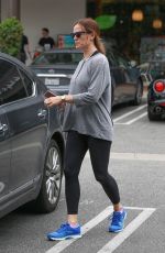 JENNIFER GARNER Out Shopping in Brentwood 06/10/2017
