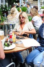 JESS WOODLEY at Bluebird Cafe in London 06/15/2017