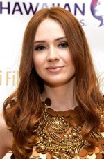 KAREN GILLAN Receives Rising Star Award at Maui Film Festival in Hawaii 06/24/2017